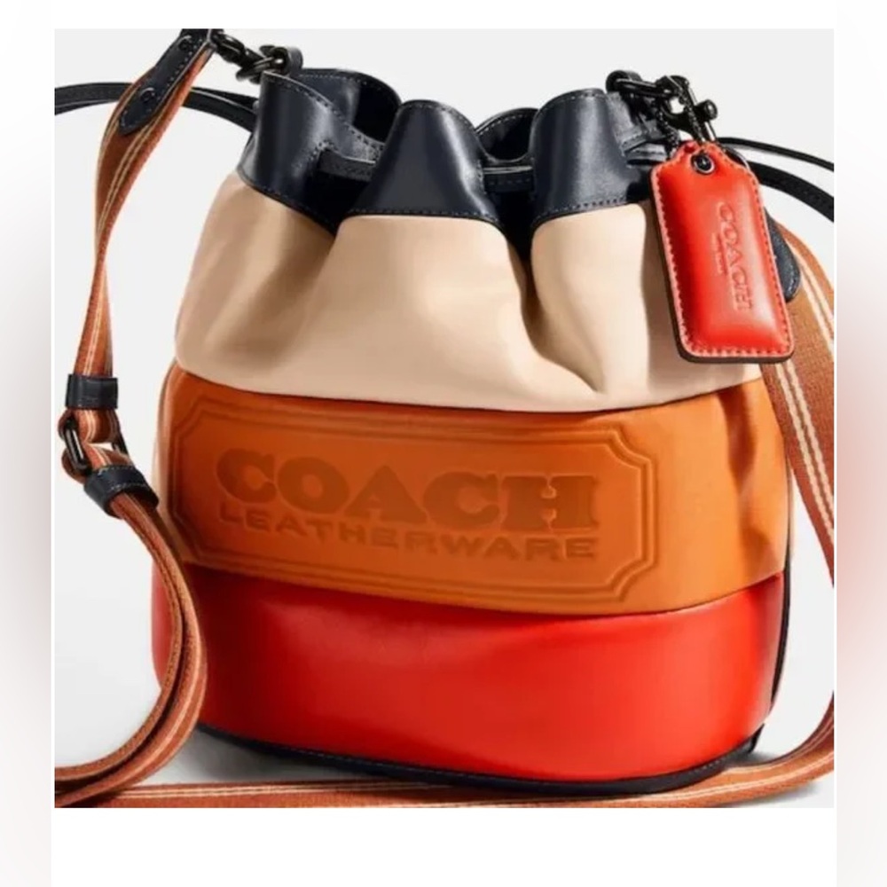 Coach field leather bucket bag, cross body bag,